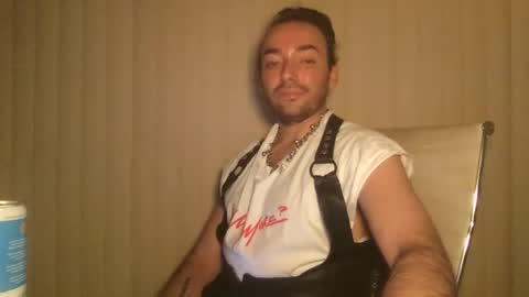 Snapshot of stevey_94 chatting on October 28, 2025, 5:55 am gay tease online show from October 28, 2025, 5:55 am