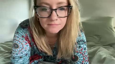 StevieGirl4U online show from February 4, 2025, 5:12 pm