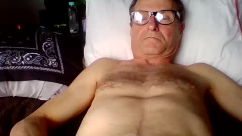 steviehard7 online show from February 12, 2025, 7:56 pm