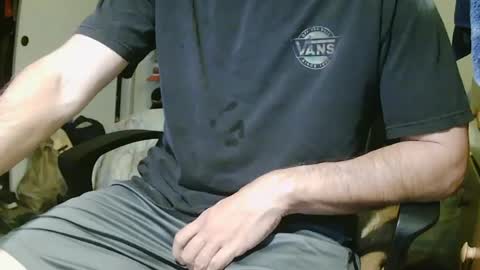 Snapshot of stevo69697 chatting on August 5, 2026, 5:32 am Chillguy online show from August 5, 2026, 5:32 am