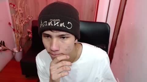 Snapshot of stich_23 chatting on February 18, 2026, 12:12 pm Stich online show from February 18, 2026, 12:12 pm