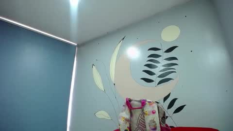 Snapshot of stickxcandy chatting on February 10, 2025, 12:18 pm StickXCandy online show from February 10, 2025, 12:18 pm