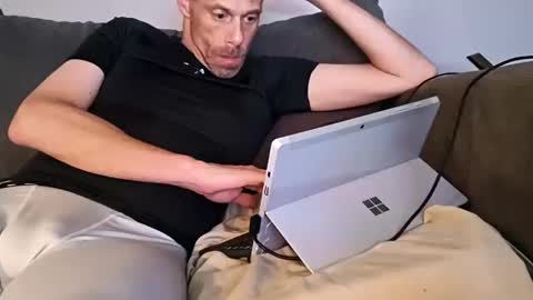 Snapshot of stickymouse45 chatting on October 12, 2025, 8:35 am stickymouse45 online show from October 12, 2025, 8:35 am