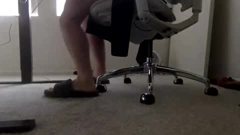 StilettoDoll online show from June 7, 2026, 4:33 pm