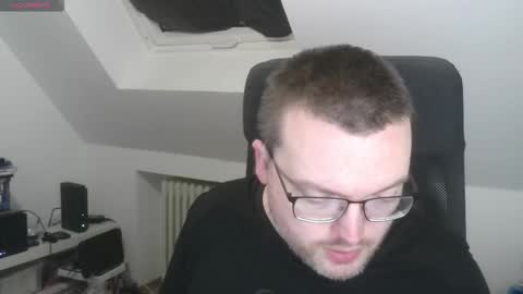 Oliver online show from November 20, 2025, 8:52 pm