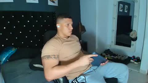 stily online show from September 22, 2025, 2:24 am