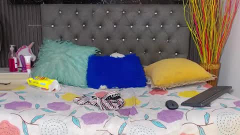 Snapshot of stiven_pooh chatting on January 15, 2025, 8:05 pm Steven Pooh online show from January 15, 2025, 8:05 pm