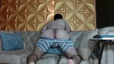 Snapshot of stiven_pooh chatting on January 17, 2025, 7:38 pm Steven Pooh online show from January 17, 2025, 7:38 pm