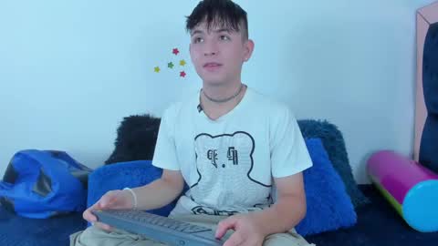 Snapshot of stivenbragam chatting on March 4, 2025, 9:54 pm Stiven Bragam online show from March 4, 2025, 9:54 pm