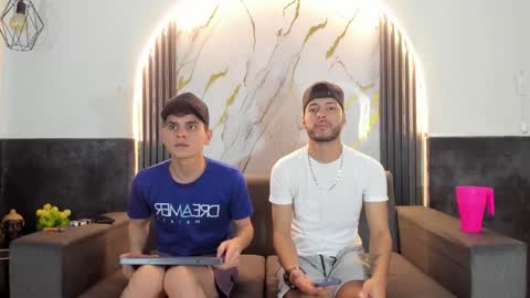 friends online show from February 26, 2026, 5:06 am