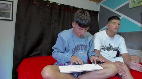 Stiven  online show from December 5, 2025, 6:11 am