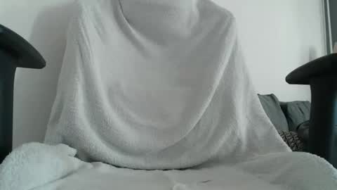 stivglatpik online show from November 23, 2025, 11:54 am