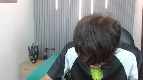 Snapshot of stiwentwink chatting on May 10, 2026, 1:05 pm Stiwen online show from May 10, 2026, 1:05 pm