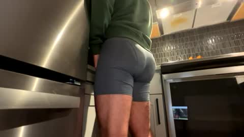 stlhotwifeguy online show from June 27, 2026, 4:12 pm