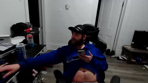 stonedpanda77 online show from February 6, 2026, 2:38 am