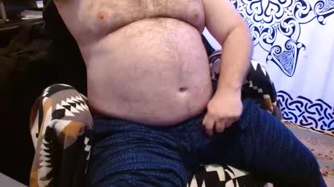 Snapshot of stonerbear42 chatting on April 21, 2026, 10:10 am Stonerbear42 online show from April 21, 2026, 10:10 am