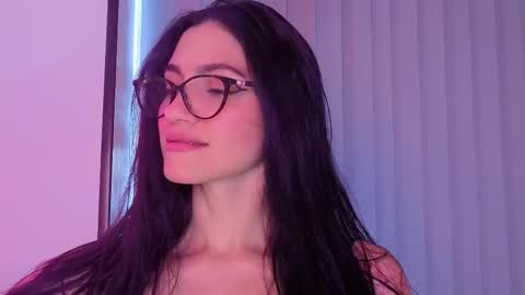 Liz online show from September 21, 2025, 7:04 pm