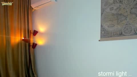 Snapshot of stormi_light chatting on October 24, 2025, 7:43 pm Stormi online show from October 24, 2025, 7:43 pm