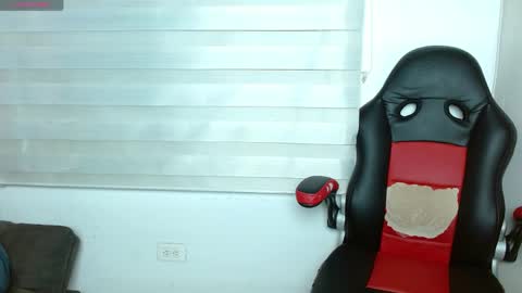 Snapshot of stormy_hot1 chatting on May 22, 2026, 11:54 pm stormy_hot1 online show from May 22, 2026, 11:54 pm