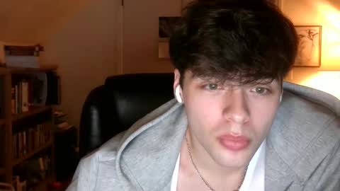 str11111 online show from February 5, 2025, 1:58 am