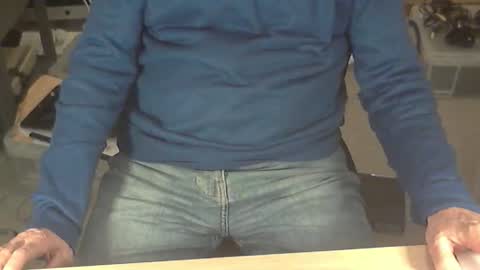 Snapshot of str8_dave chatting on November 8, 2025, 9:57 pm Dave online show from November 8, 2025, 9:57 pm