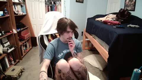 str8whiteboy21 online show from February 1, 2025, 4:33 pm