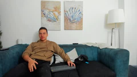 straight__friends online show from March 31, 2026, 1:55 pm