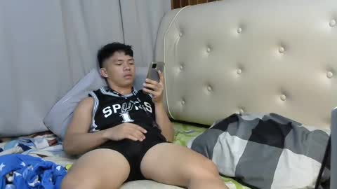 Snapshot of straightguy_asian chatting on February 20, 2025, 3:23 am DODONG online show from February 20, 2025, 3:23 am