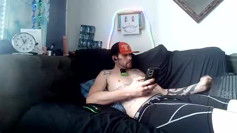 Snapshot of straitpipermann22 chatting on March 28, 2026, 6:18 pm straitpipermann22 online show from March 28, 2026, 6:18 pm