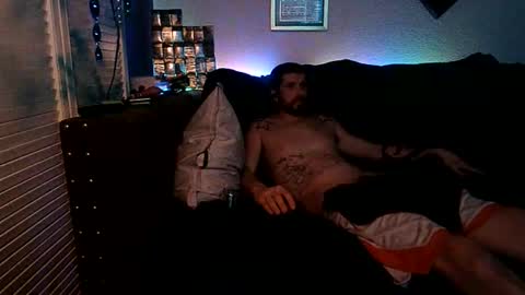 Snapshot of straitpipermann22 chatting on April 8, 2026, 11:10 am straitpipermann22 online show from April 8, 2026, 11:10 am