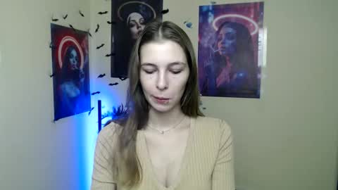 Amalia online show from November 30, 2025, 7:01 am