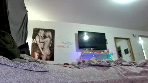 strangestslut online show from September 22, 2025, 7:54 am