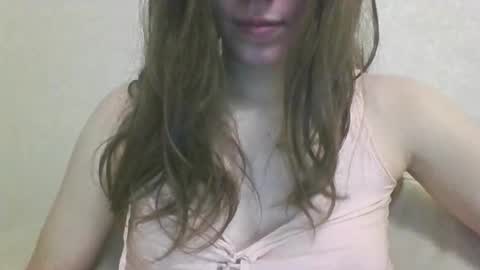 Snapshot of strawberry_soul chatting on October 31, 2025, 9:21 am Harriet online show from October 31, 2025, 9:21 am