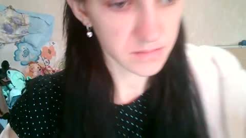 Strawberry Storm online show from April 17, 2026, 12:19 pm