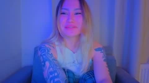 Tati and Lola online show from March 8, 2026, 5:28 pm