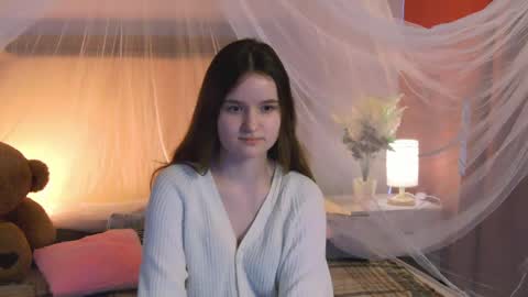 Snapshot of strawbunnybite chatting on May 18, 2026, 2:01 pm Bunny online show from May 18, 2026, 2:01 pm