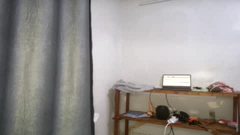 streetlioness online show from November 22, 2025, 4:17 pm