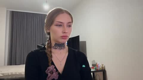 Streis  open pvt online show from February 21, 2026, 4:02 am