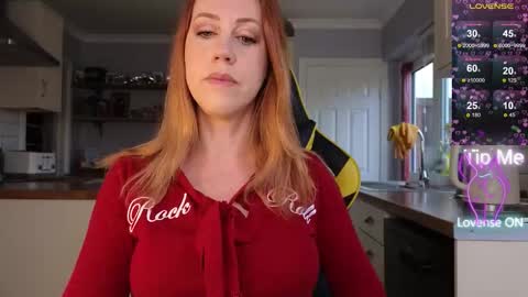 Amorina online show from February 8, 2026, 1:03 pm