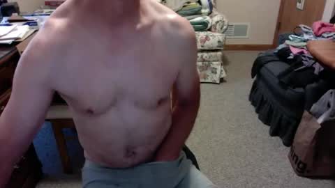 Snapshot of strokerace4020 chatting on September 22, 2025, 9:17 pm strokerace4020 online show from September 22, 2025, 9:17 pm