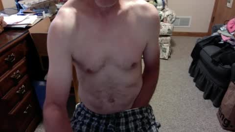 Snapshot of strokerace4020 chatting on October 2, 2025, 11:50 am strokerace4020 online show from October 2, 2025, 11:50 am