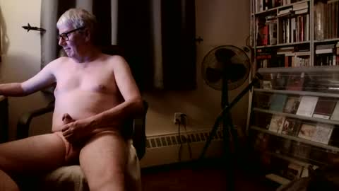 Snapshot of strokingcharlie chatting on July 23, 2026, 12:35 am strokingcharlie online show from July 23, 2026, 12:35 am