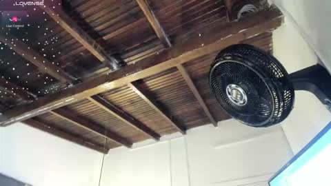 Alexa   online show from October 27, 2025, 11:03 am