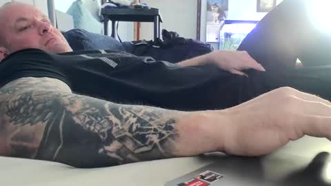 Snapshot of strongandhard073 chatting on March 12, 2025, 4:13 pm StrongAndHard online show from March 12, 2025, 4:13 pm