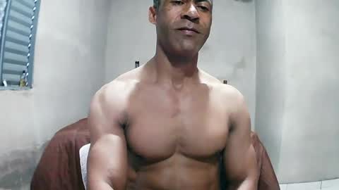 Snapshot of strongdaddyfantastic chatting on June 21, 2026, 2:30 pm strongdaddyfantastic online show from June 21, 2026, 2:30 pm