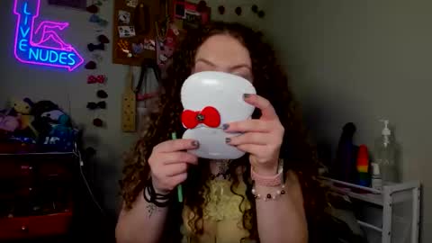 Strwbby online show from March 26, 2026, 4:51 am