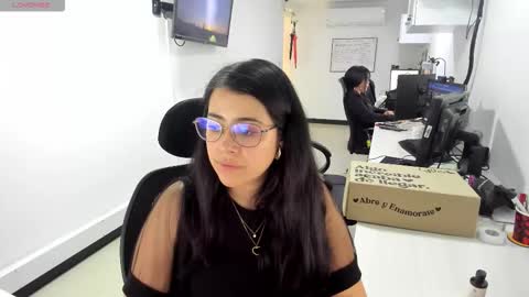 studcb_ online show from September 17, 2025, 7:37 pm