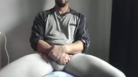 Ero online show from February 15, 2025, 9:27 am