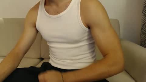 Stud From Paris online show from September 25, 2025, 5:05 pm