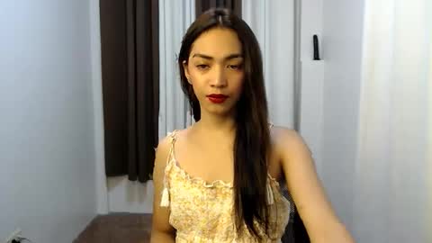 stunning__amber online show from September 18, 2025, 8:49 am